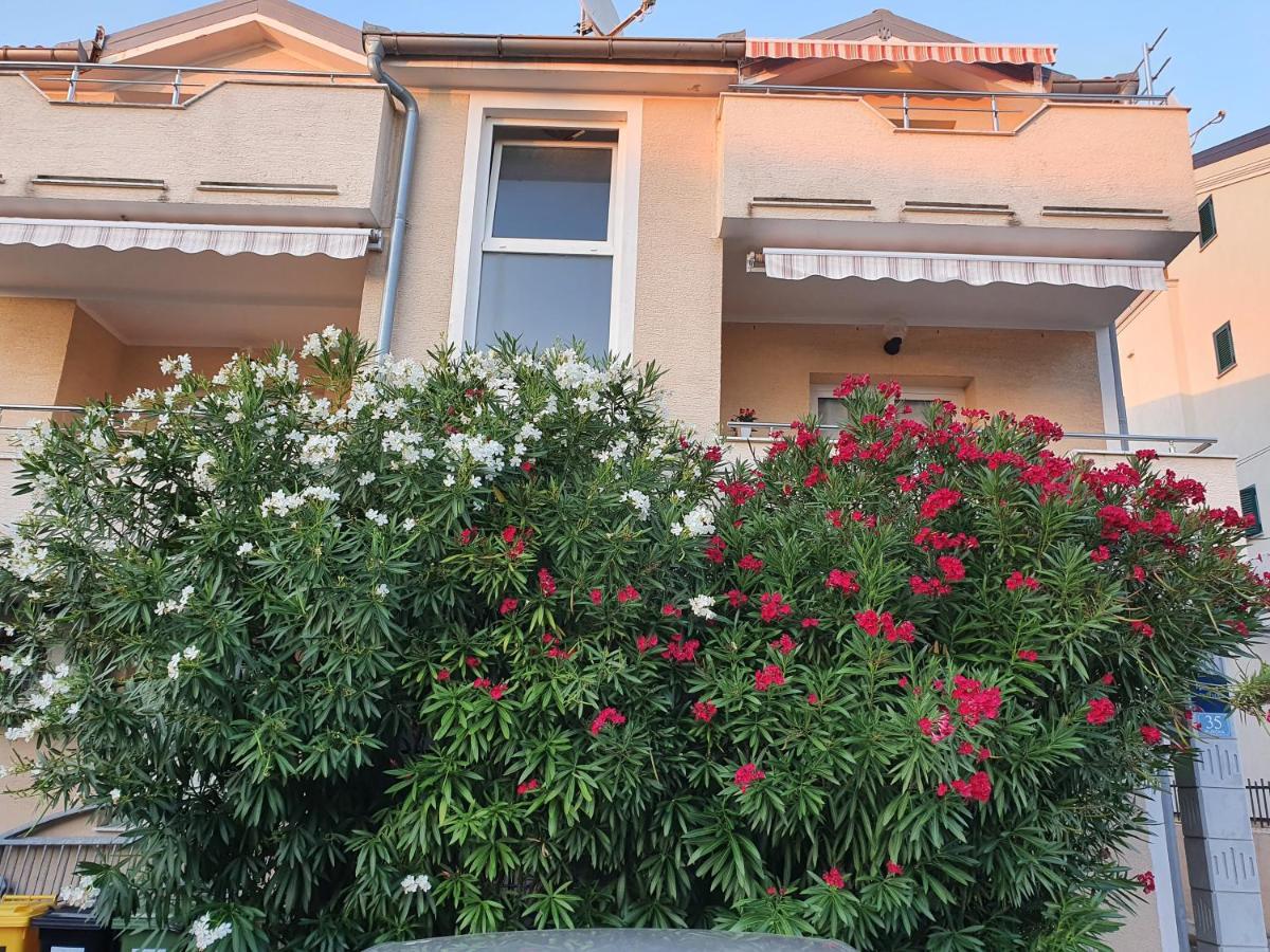 Apartments Zoretic Malinska Exterior photo
