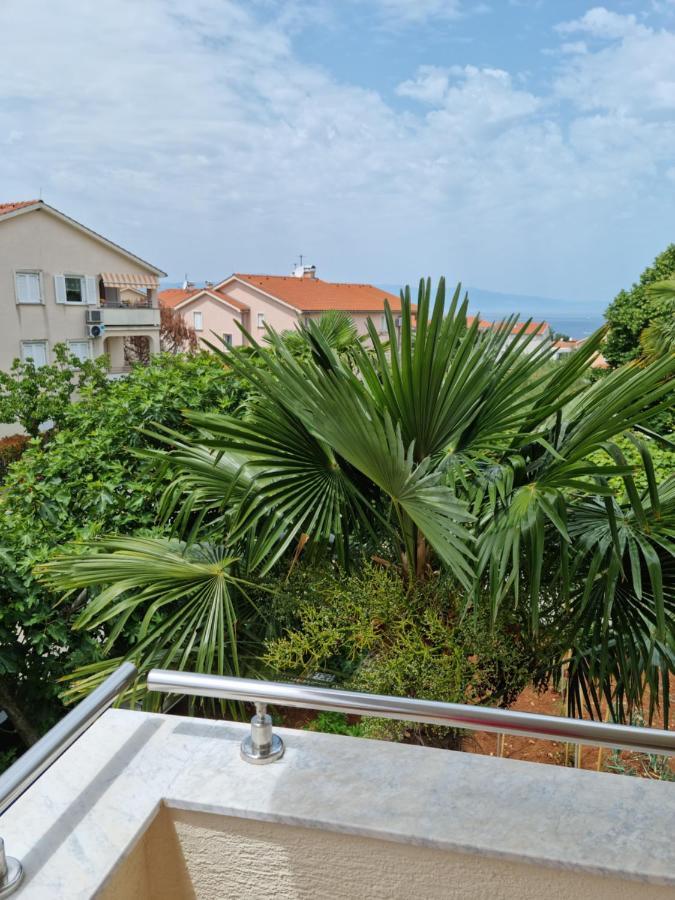 Apartments Zoretic Malinska Exterior photo